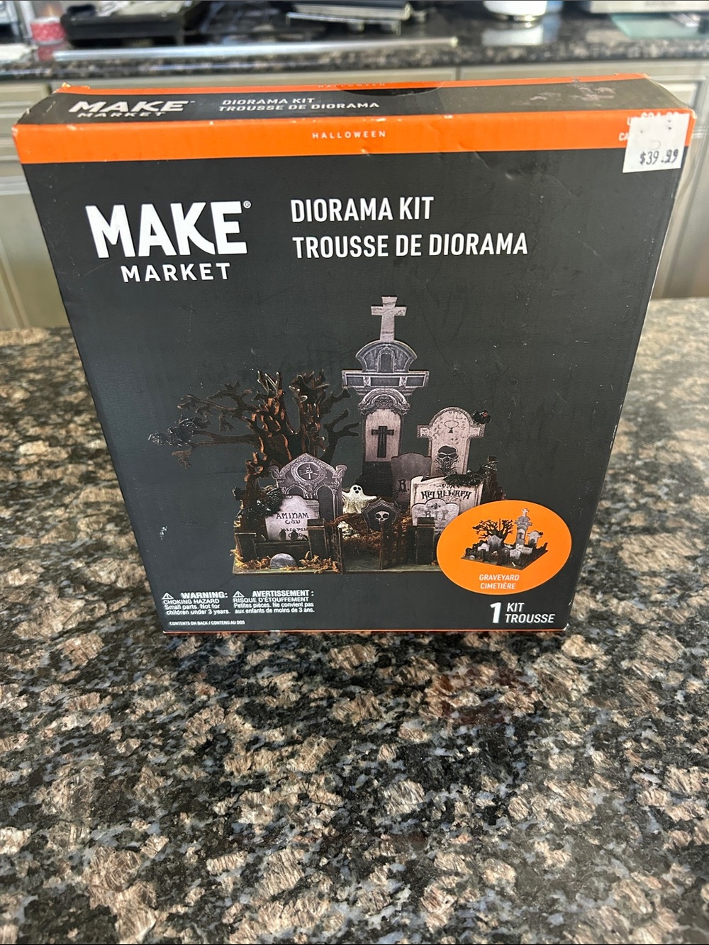 MAKE MARKET DIORAMA KIT GRAVEYARD NWT